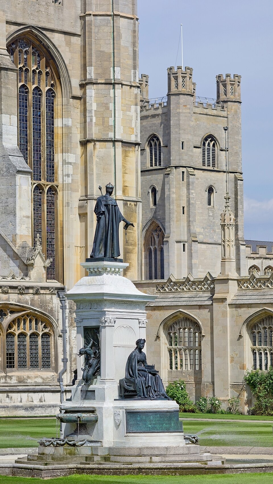 King Henry VI statue and fountain in the Front Court of King’s College Cambridge
